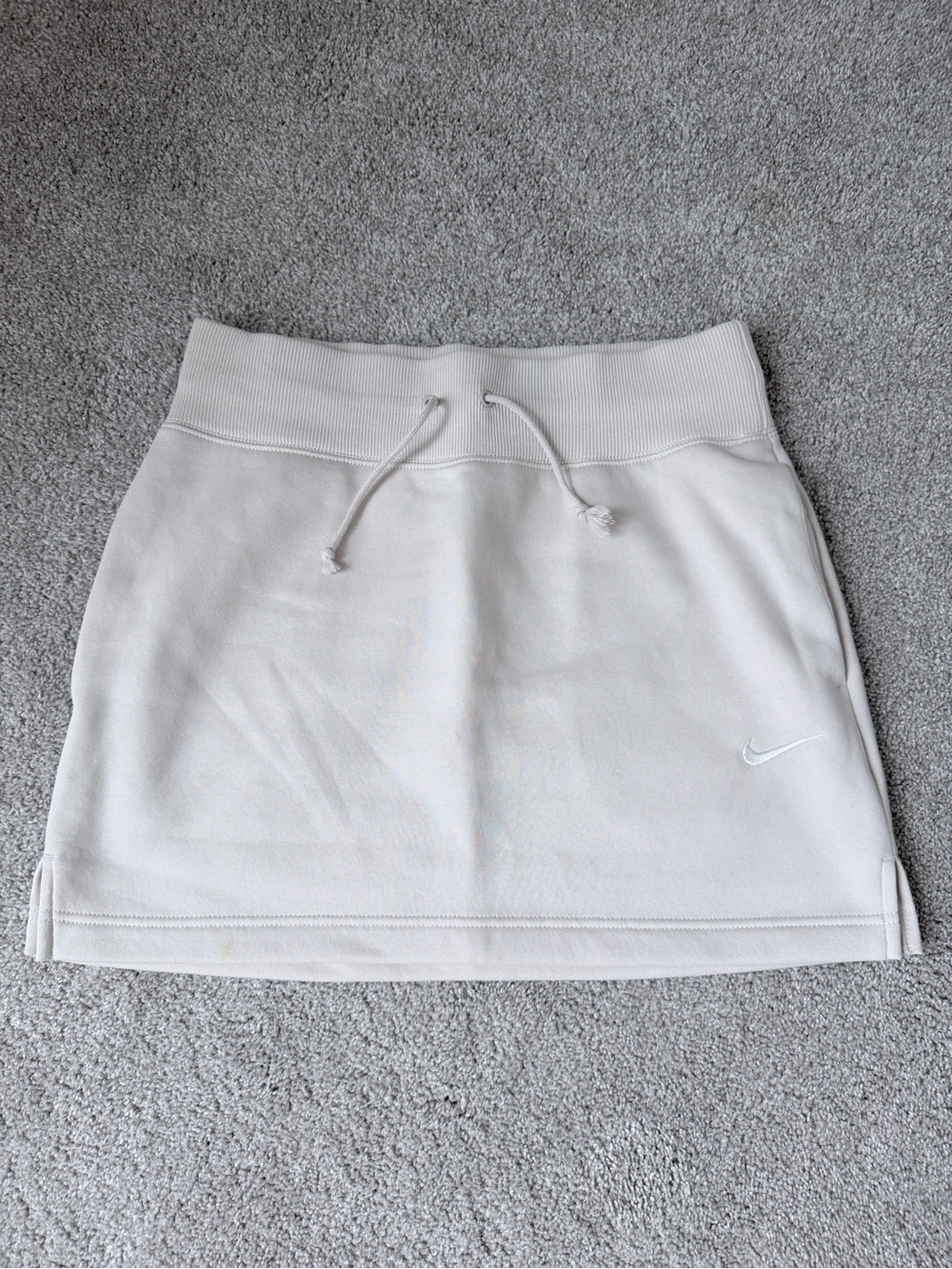 Nike Phoenix Fleece Women’s Cream Drawstring Athletic Skirt